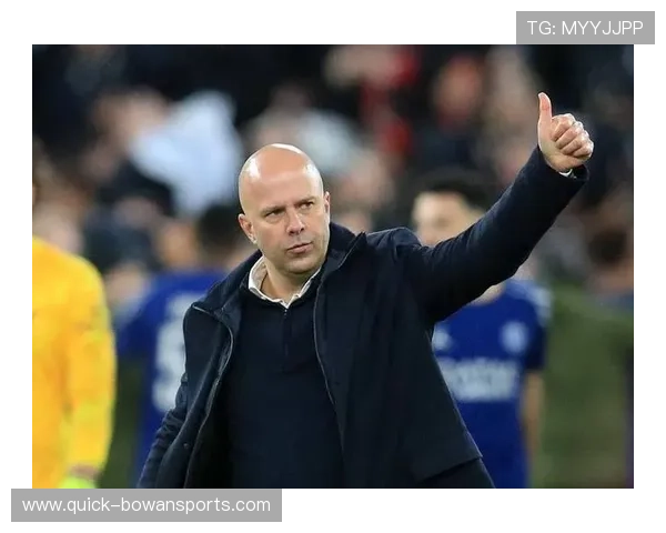 美国金发足球明星谁是最耀眼的球场巨星引发球迷热议